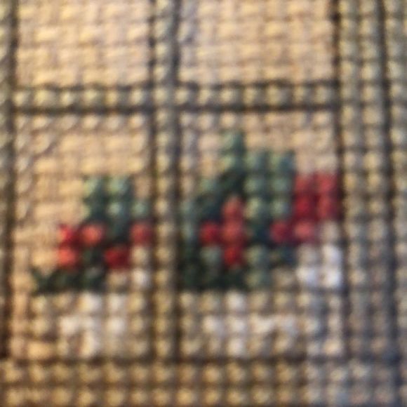 Two matching framed cross stitch pieces depicting flowers/antique chairs/quilt - Picture 12 of 16